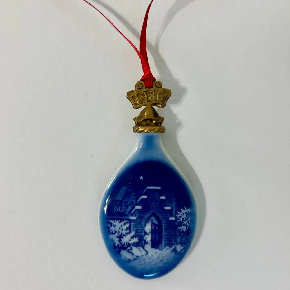 Bing & Grondahl B&G Porcelain 1986 Christmas Ornament Denmark w/ Box Vintage